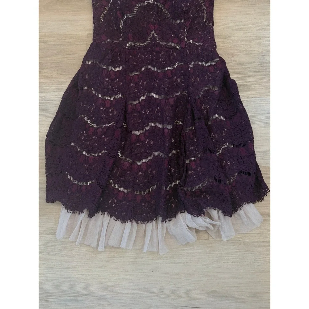 Francesca's Burgundy Lace‎ Overlay Halter Dress Junior Medium Mini Party Dress